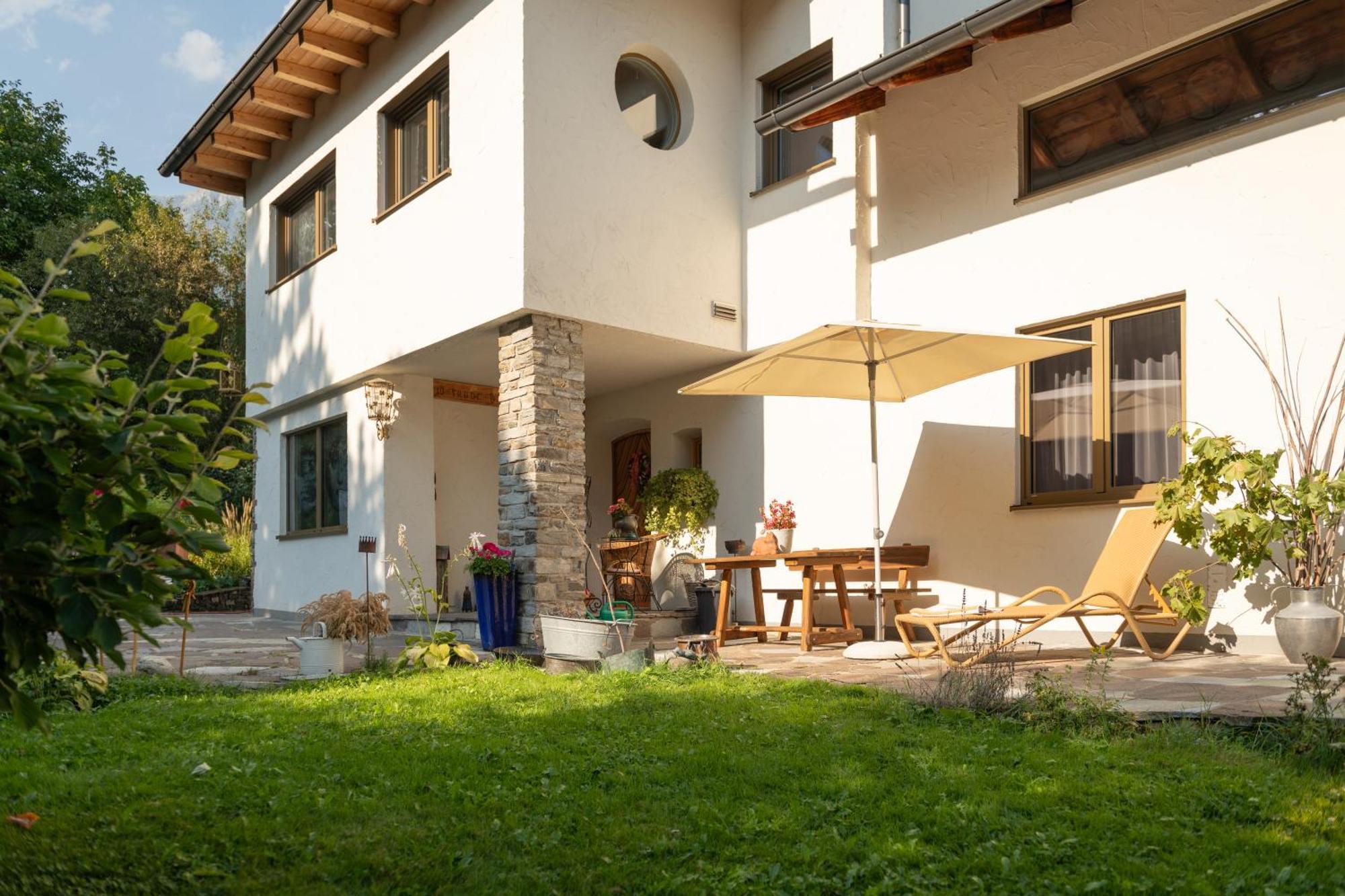 Villa Marwa - Eine Ruheoase Im Gruenen Innsbruck Exteriör bild